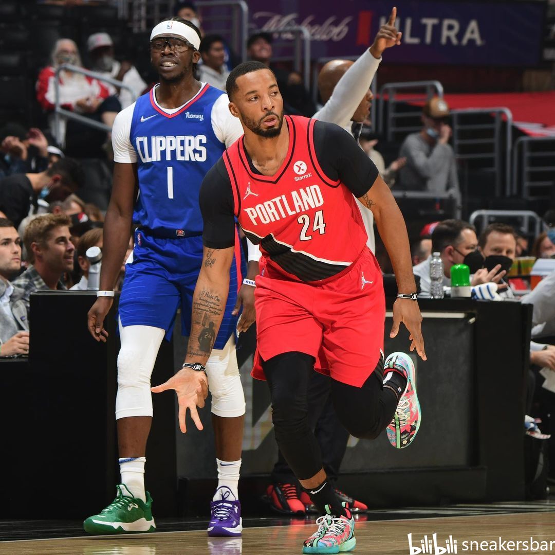 并因其沉稳 并因其沉稳