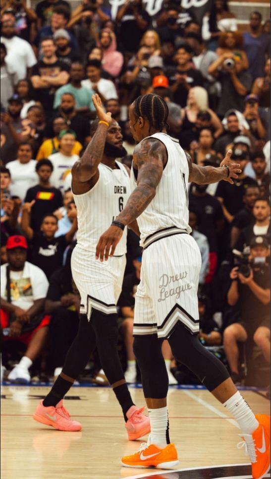 出球至右侧 出球至右侧