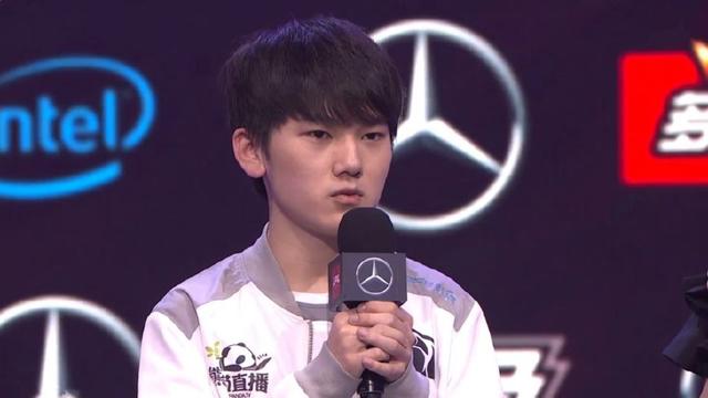 涵盖球迷互